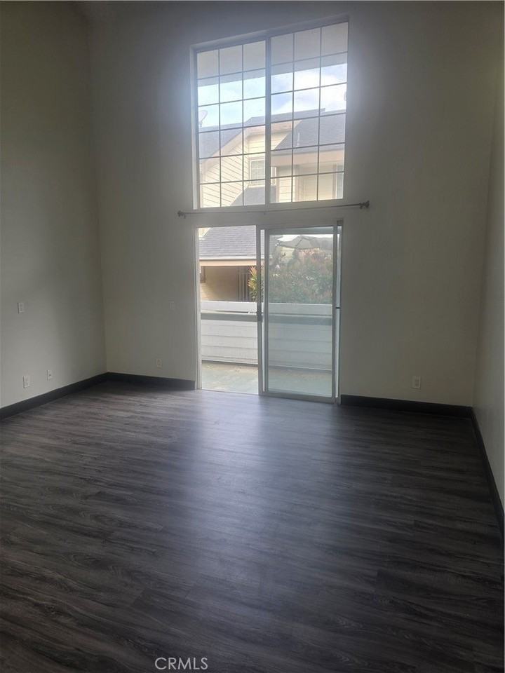 11150 Glenoaks Blvd #104 - Photo 5 of 15