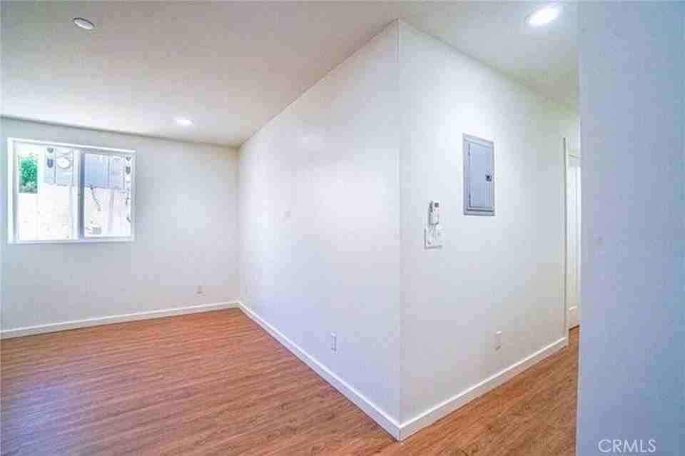 6469 Calhoun Ave - Photo 7 of 12
