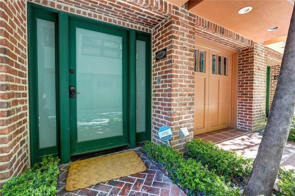 2323 S Beverly Glen Blvd #8 - Photo 4 of 35