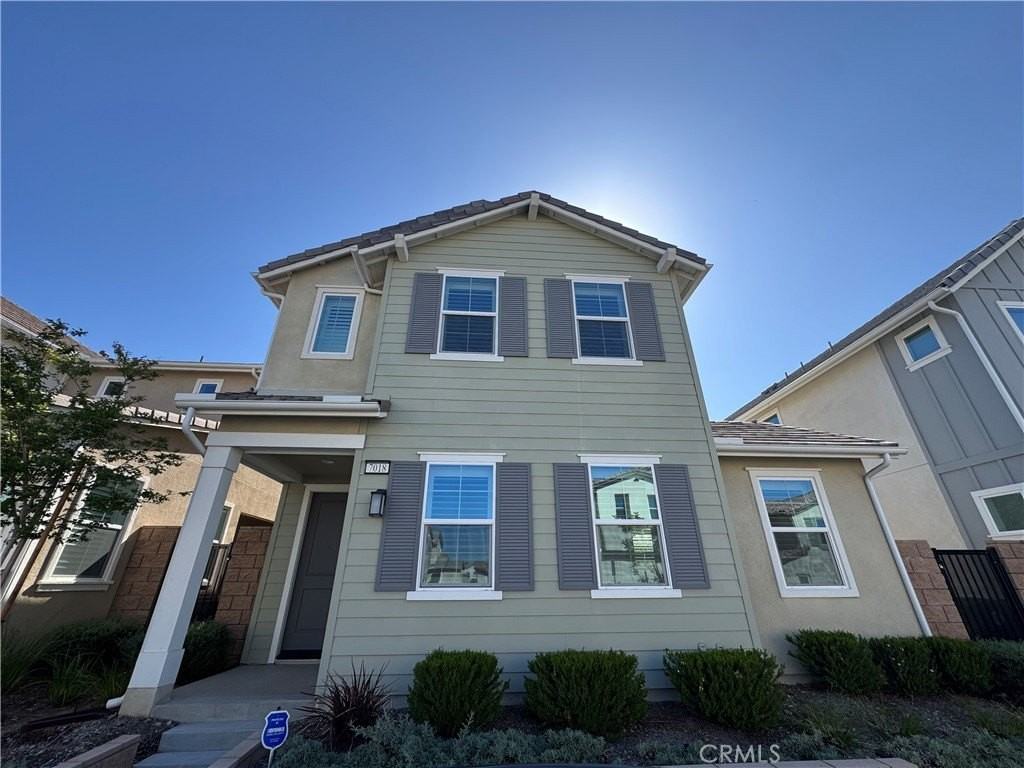 7018 Aloe Ln - Photo 2 of 39