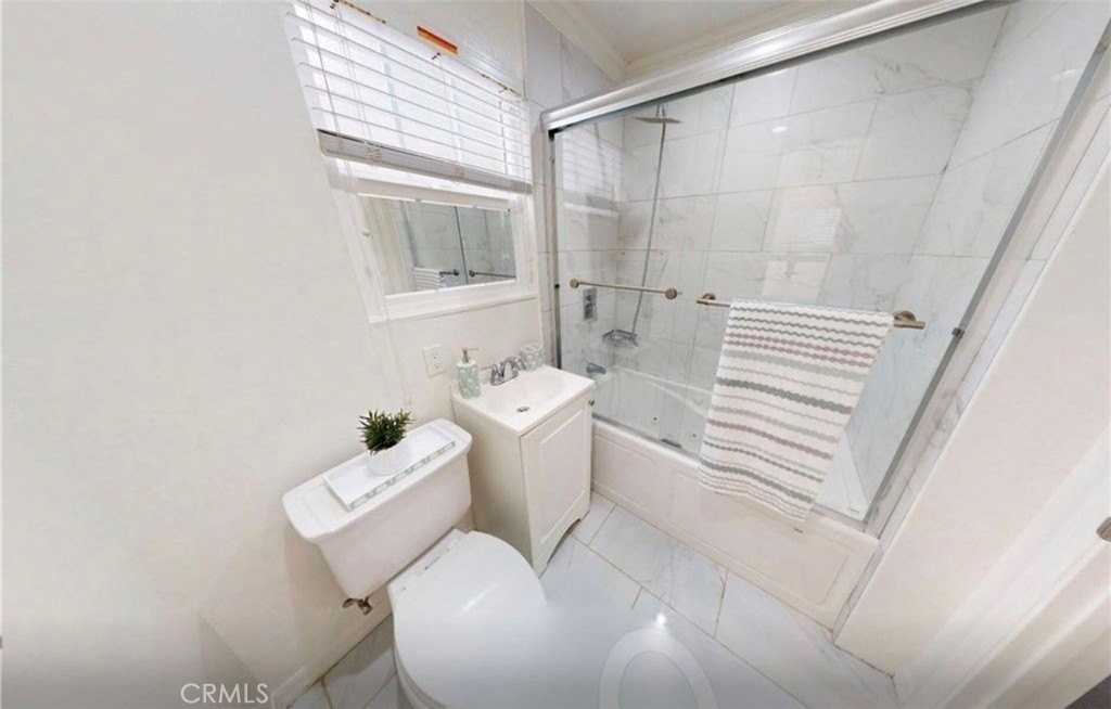 4563 Lexington Ave - Photo 7 of 7