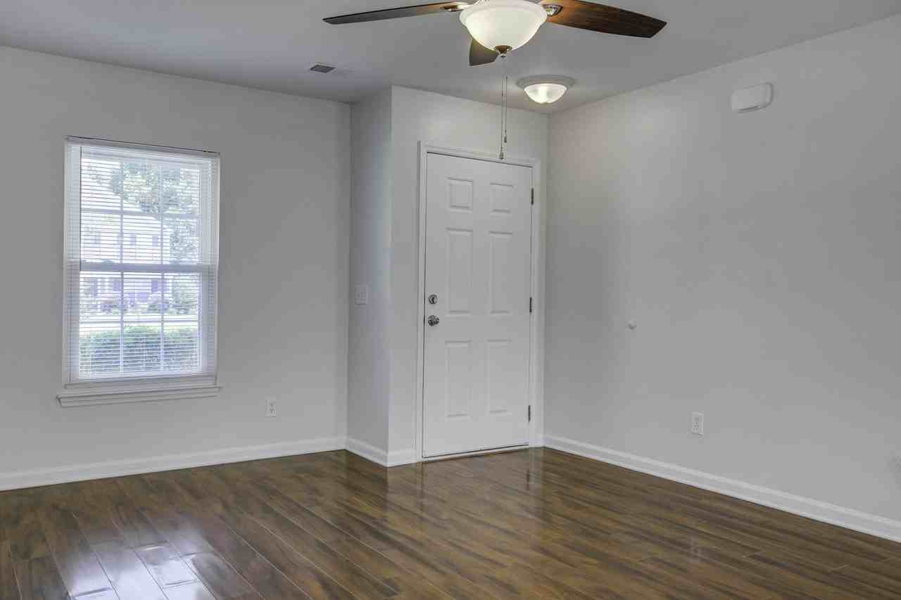 138 Thistle Rd - Photo 2 of 8