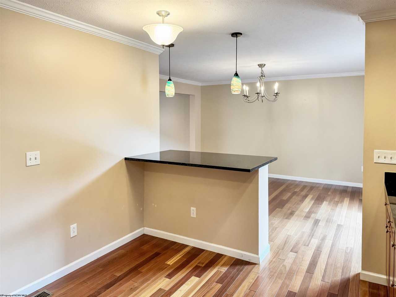 265 Palisades Dr - Photo 7 of 29