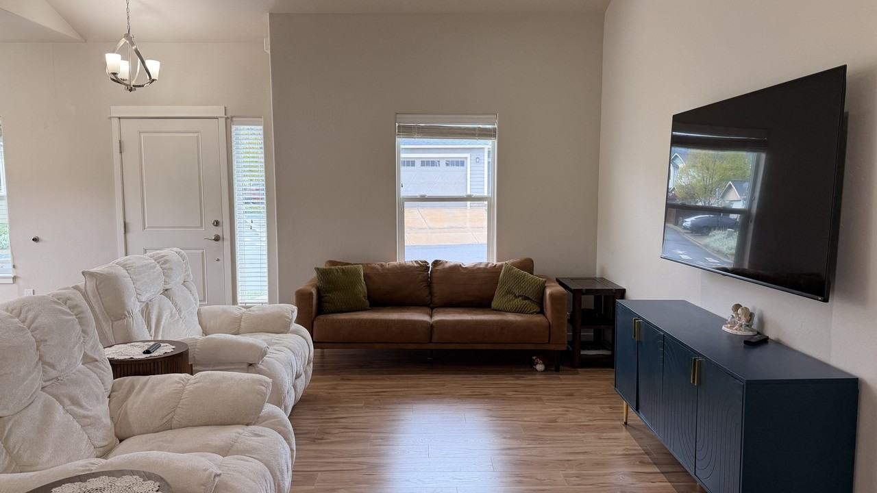 301 Wintersage Cir #SF - Photo 3 of 13