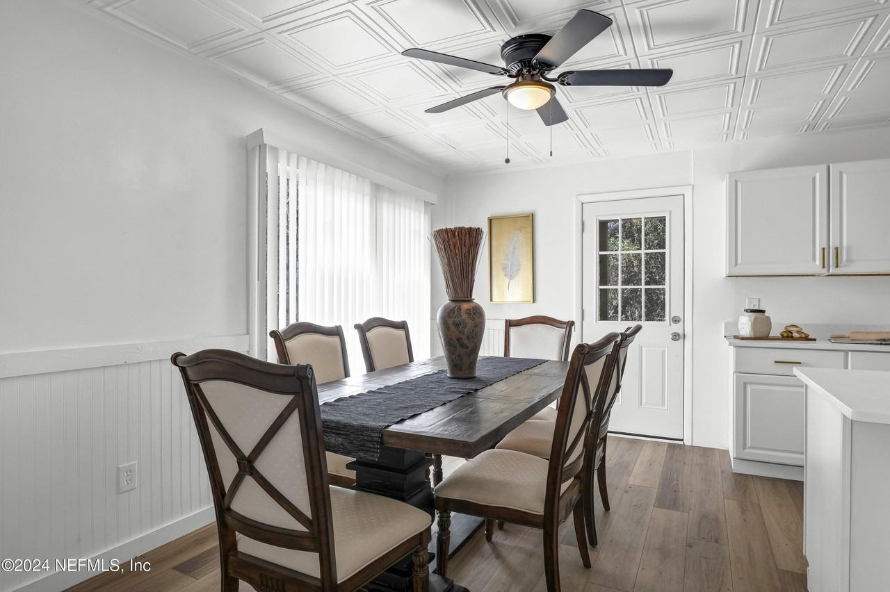 54221 Cravey Rd - Photo 5 of 50