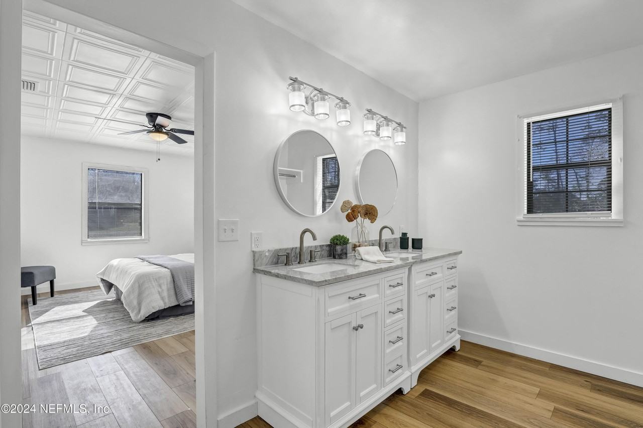 54221 Cravey Rd - Photo 7 of 50