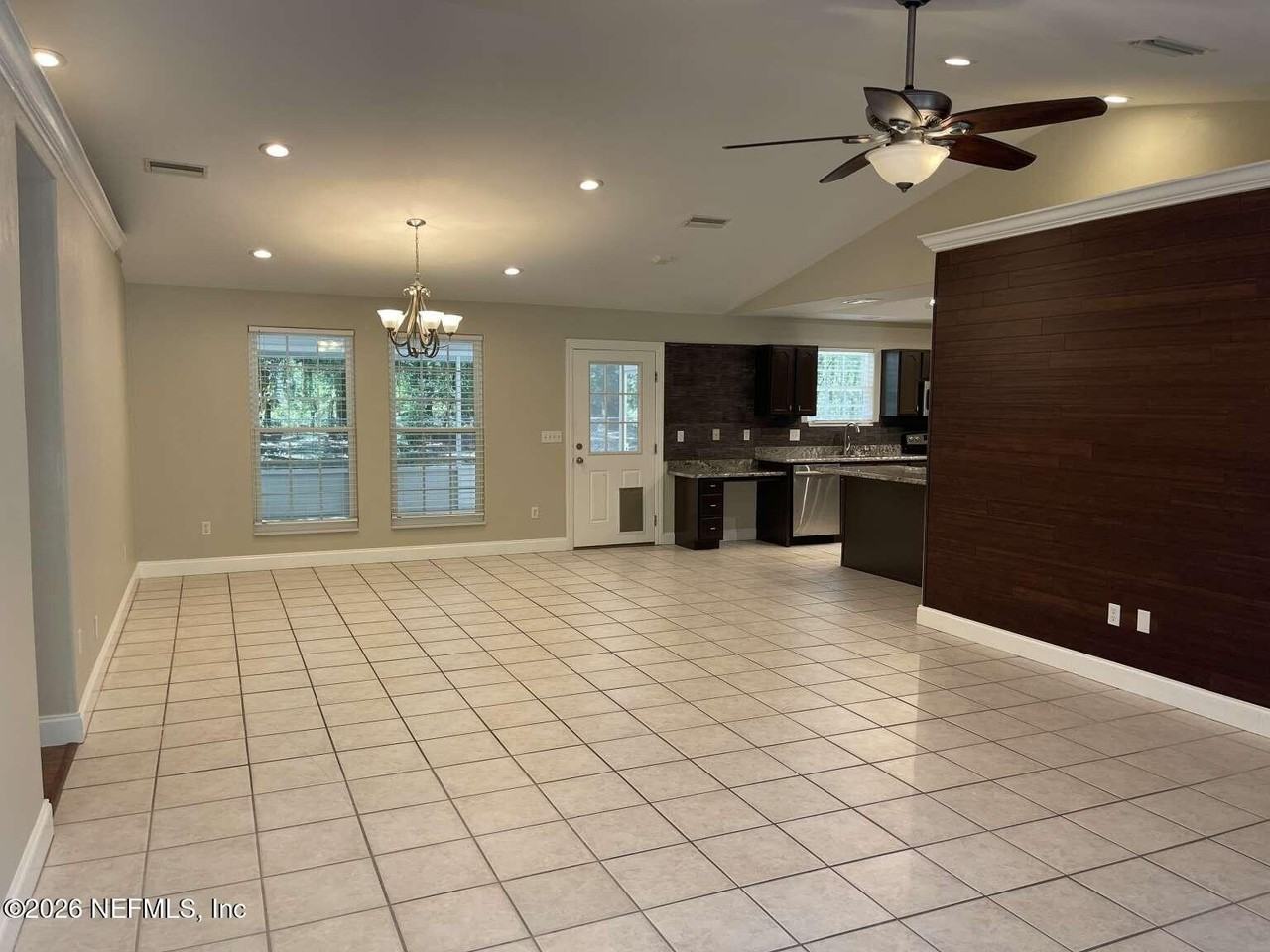 9050 Nw 131st Pl - Photo 4 of 21