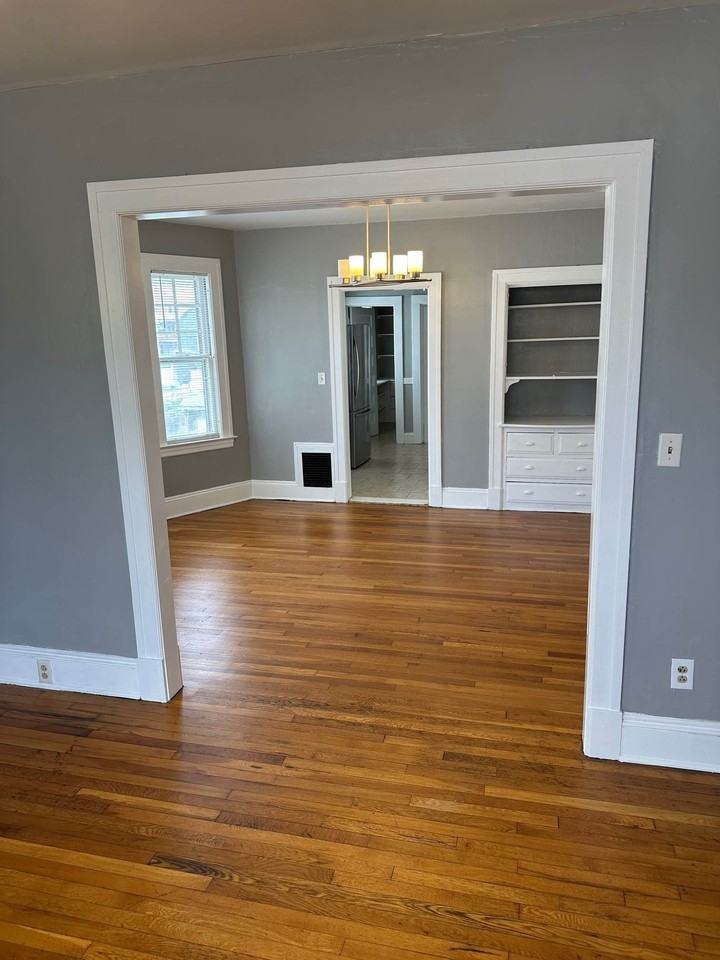 448 Hillside Ave - Photo 2 of 3