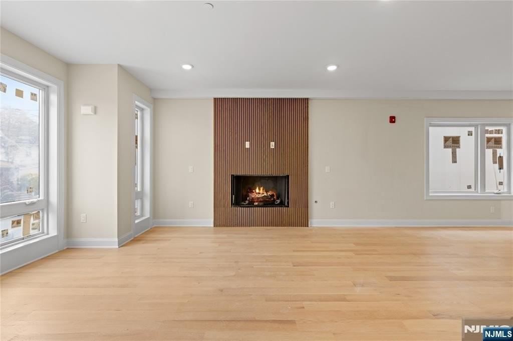 45 Lincoln Ave - Photo 3 of 39