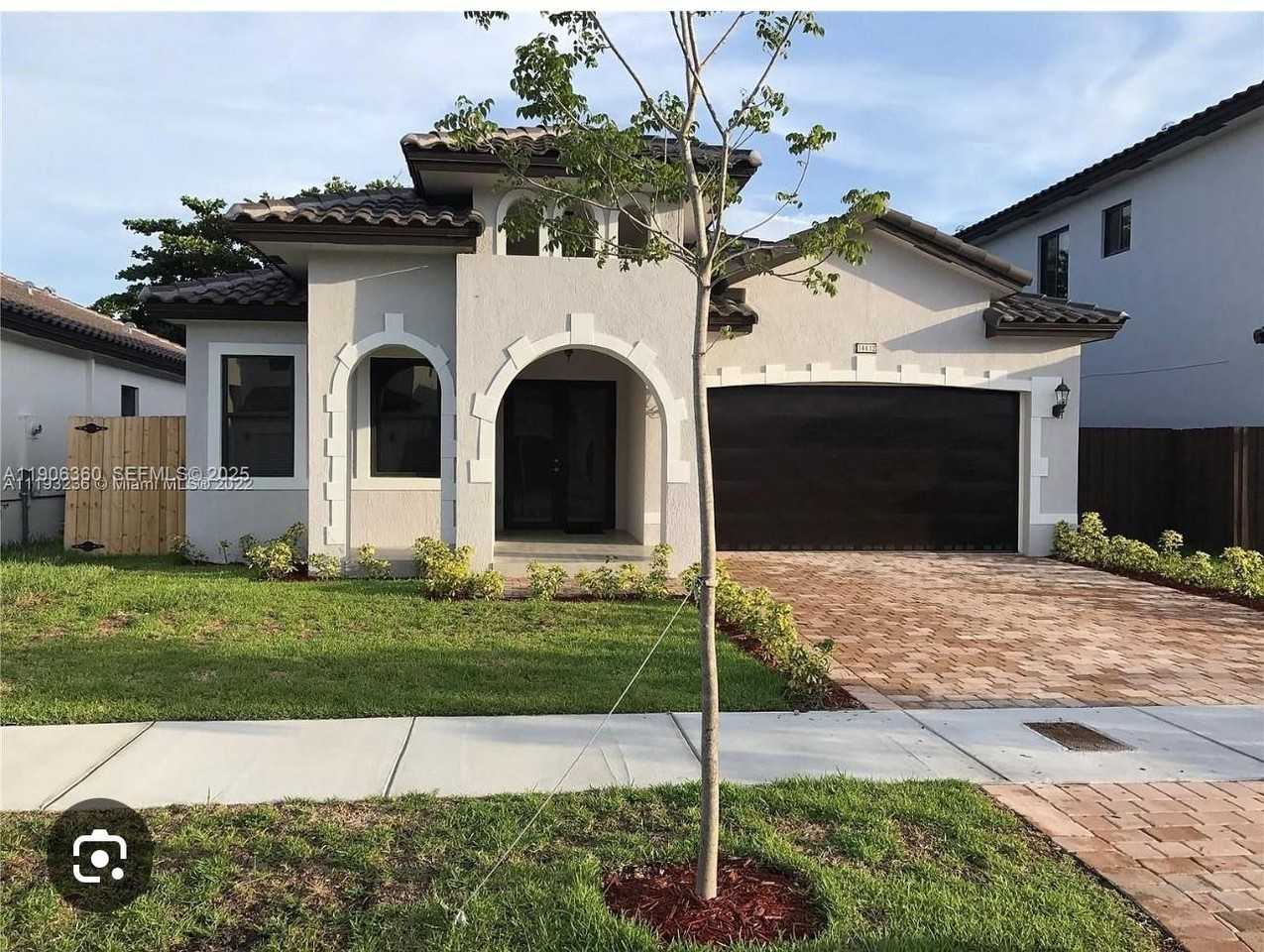 14432 Southwest 31st Street - Photo 4 of 6