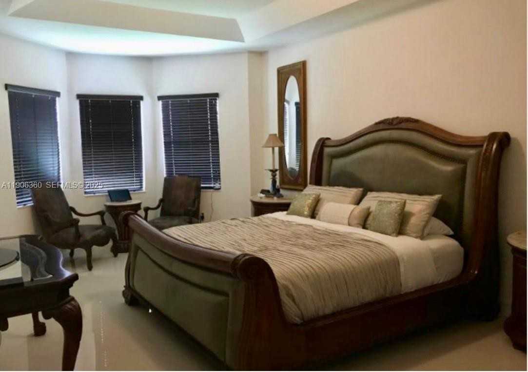 14432 Southwest 31st Street - Photo 3 of 6