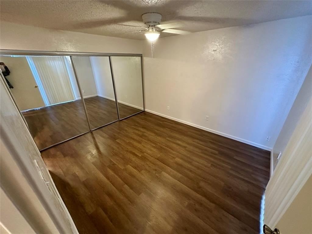 644 Bellaire Dr #D - Photo 6 of 10