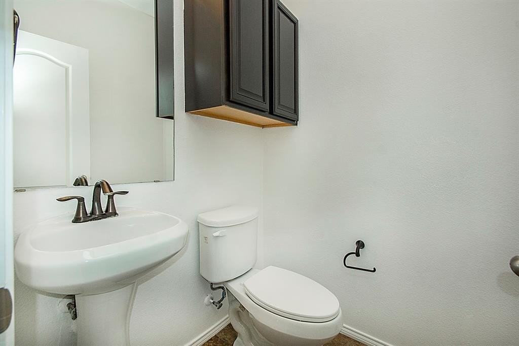 917 Swan Ridge Dr - Photo 4 of 27