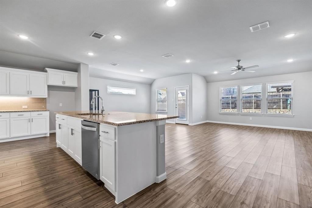 620 Shade Tree Way - Photo 6 of 35