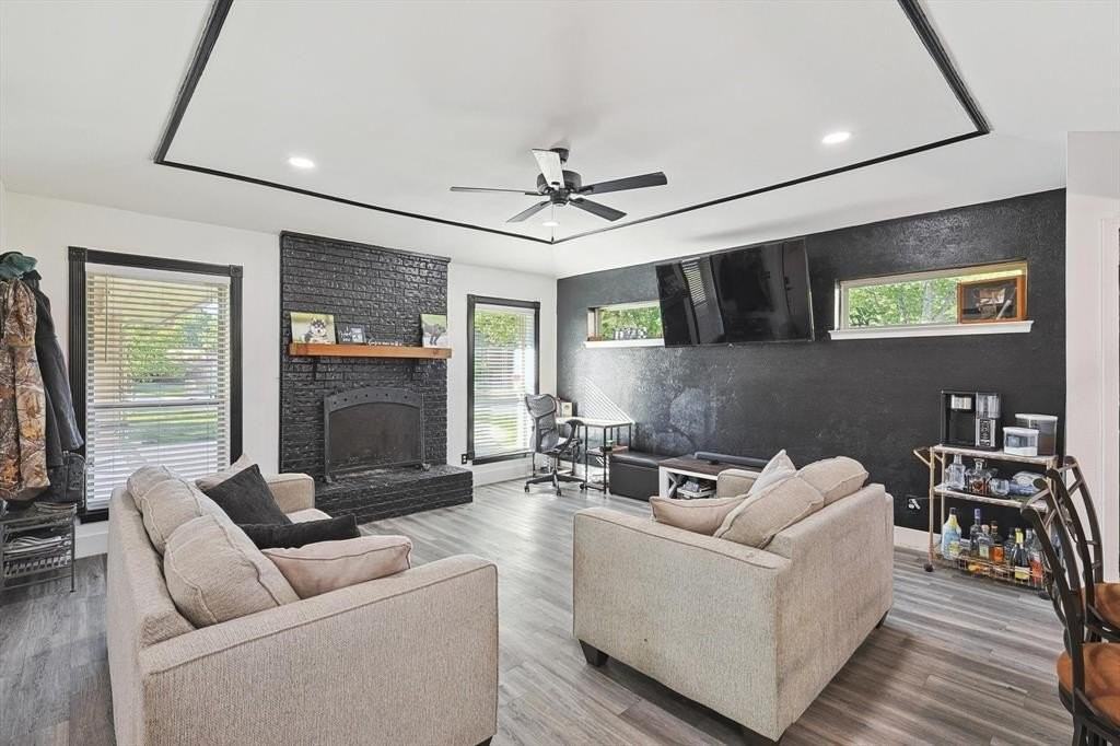 2525 Freedom Ln - Photo 5 of 18