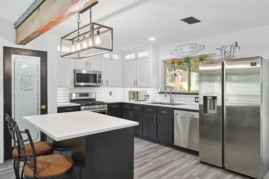 2525 Freedom Ln - Photo 7 of 18