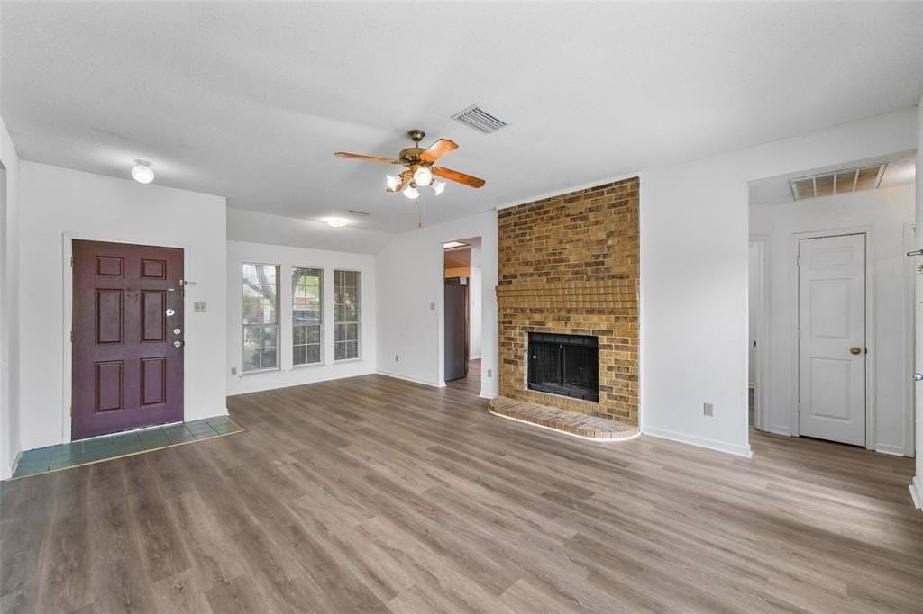 2600 Waterloo Ln - Photo 2 of 16