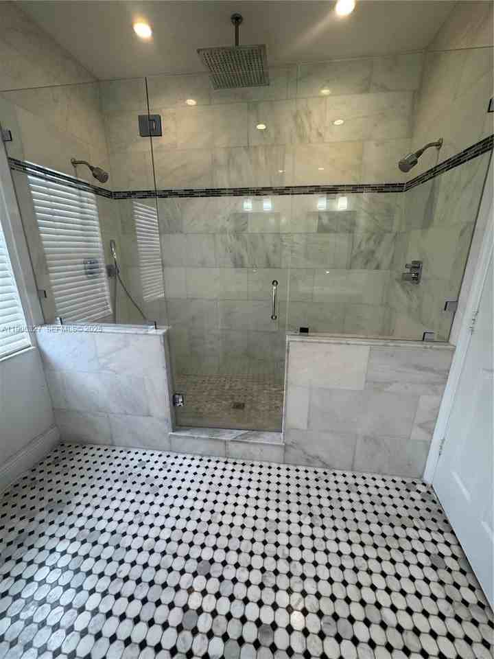 1150 Southwest 154th Avenue - Photo 4 of 24