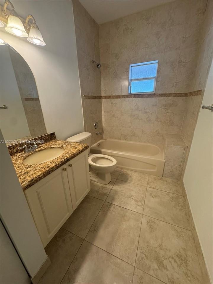 1150 Southwest 154th Avenue - Photo 7 of 24