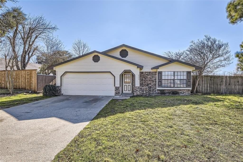 2200 Sequoia Ln - Photo 2 of 38