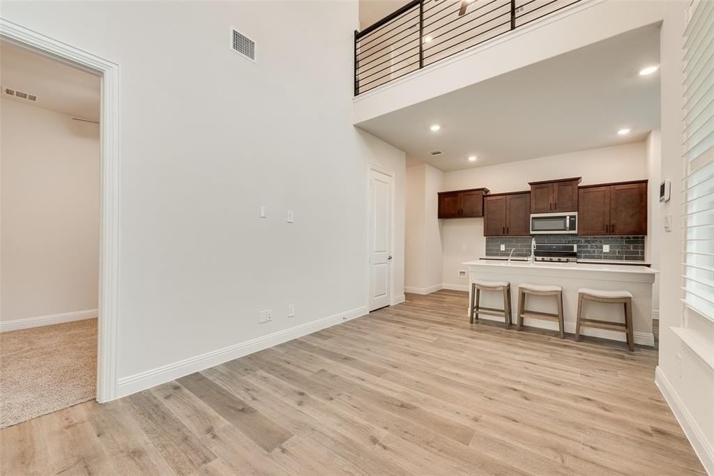 4526 Mona Lisa Ln - Photo 6 of 22