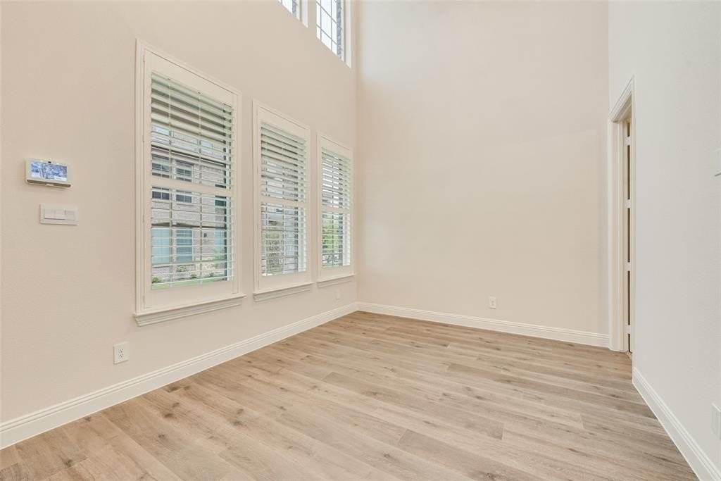 4526 Mona Lisa Ln - Photo 7 of 22