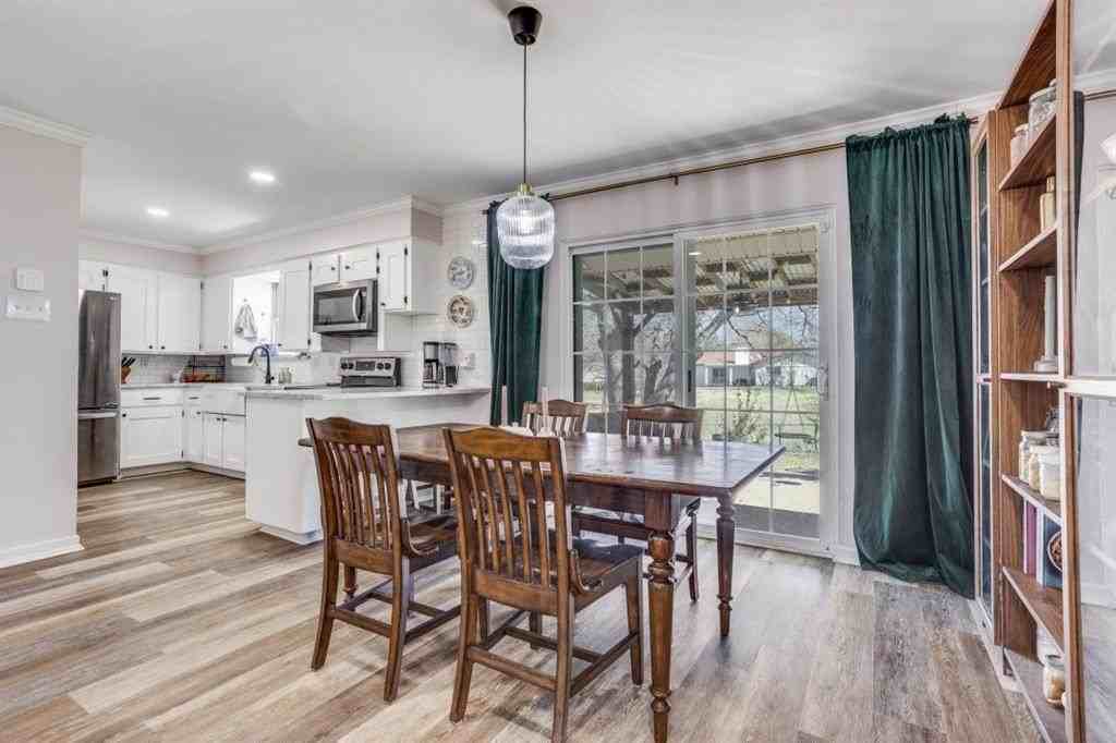 11123 Paddock Cir - Photo 3 of 16