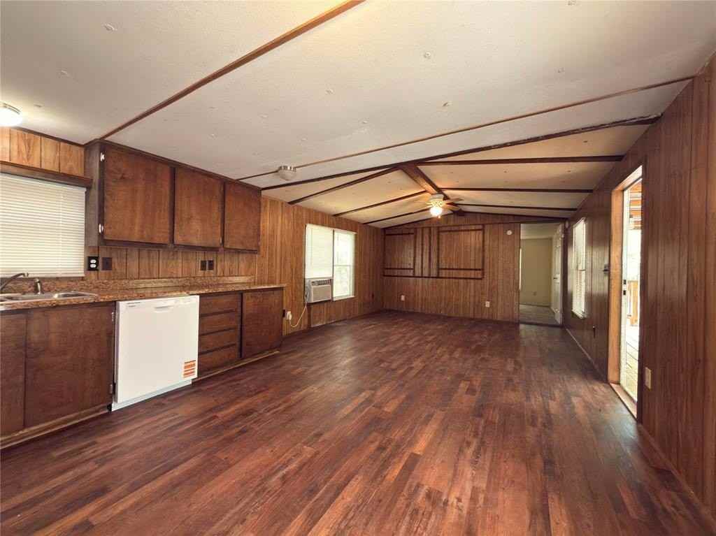 1300 Red Hawk Bay Dr - Photo 5 of 10