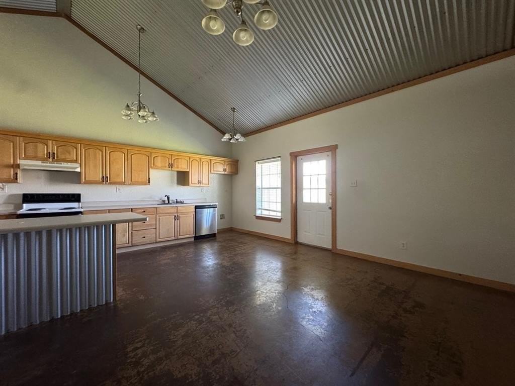 202 E 3rd St - Photo 2 of 8