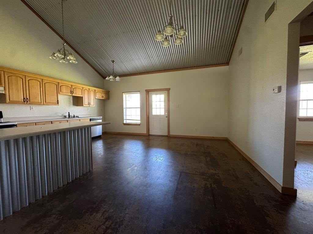 202 E 3rd St - Photo 3 of 8