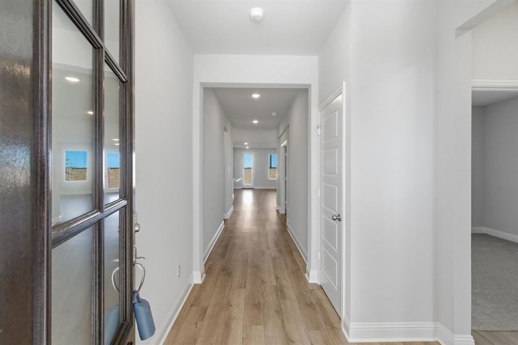 2020 Beeflower St - Photo 3 of 27