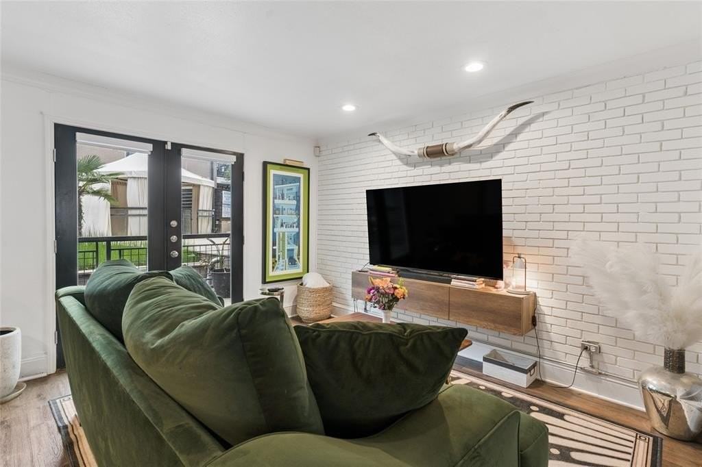 10109 Regal Park Ln #111 - Photo 6 of 38