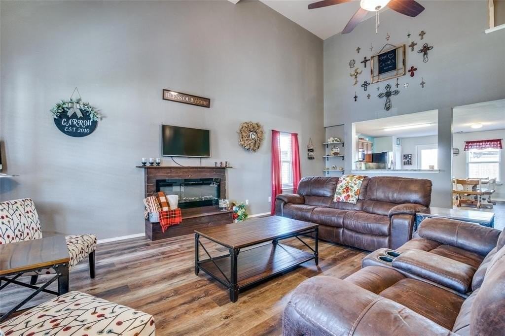 414 Plum Dr - Photo 5 of 22