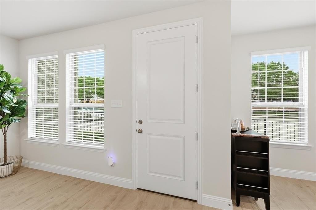 6132 Bursey Rd - Photo 5 of 26