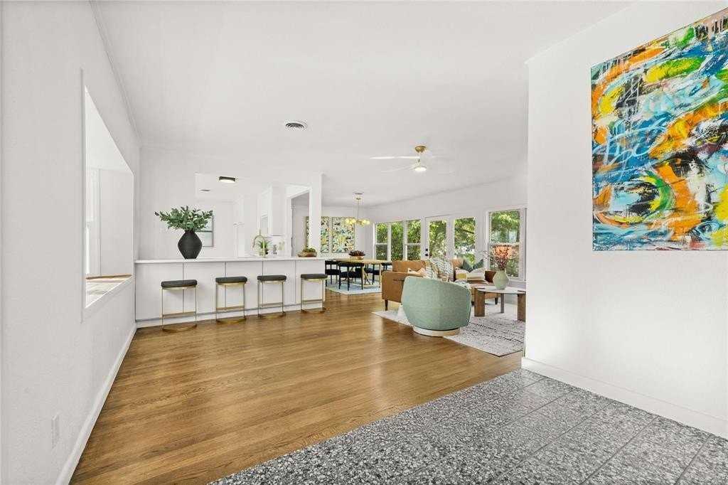 7323 Daingerfield Dr - Photo 2 of 17