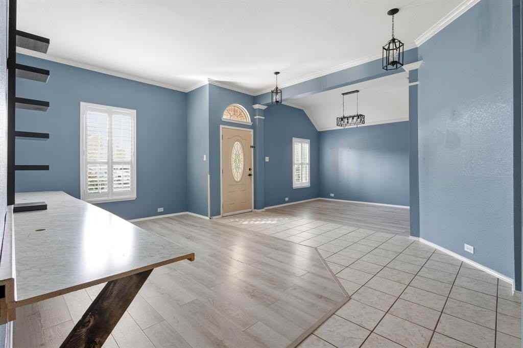 4507 Foxmeadow Trl - Photo 2 of 27