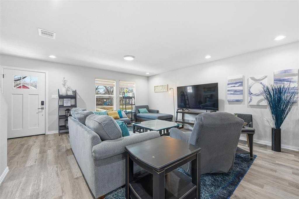 933 River Rd - Photo 6 of 20