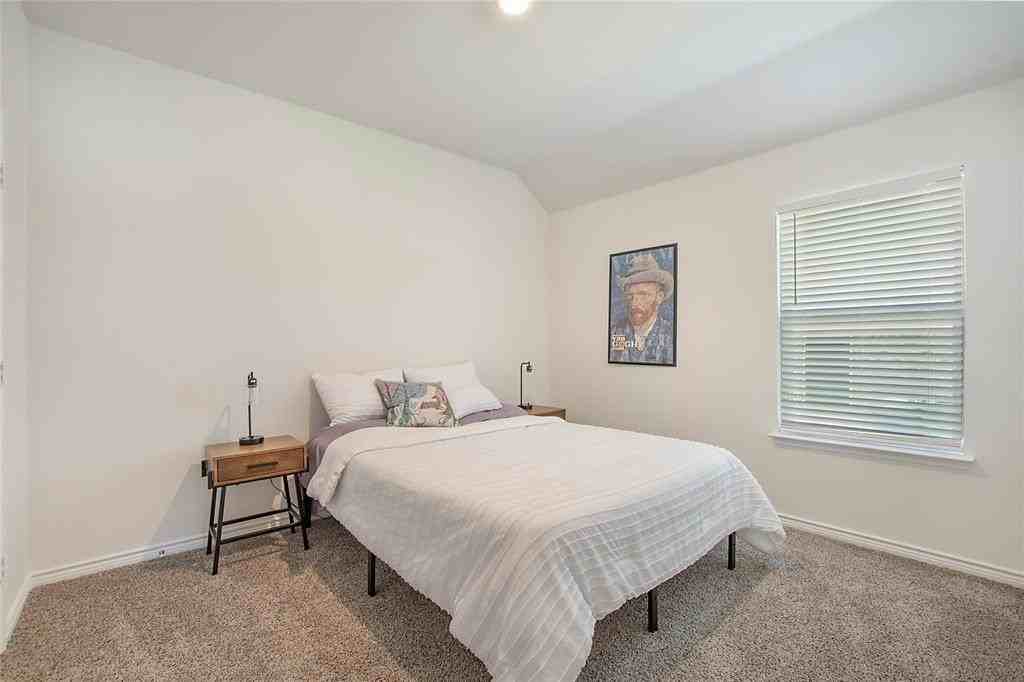 219 Spirehaven Dr - Photo 6 of 29