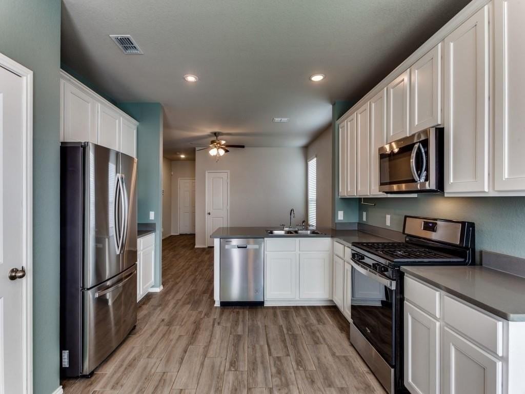 2804 Bursera Ln - Photo 3 of 13