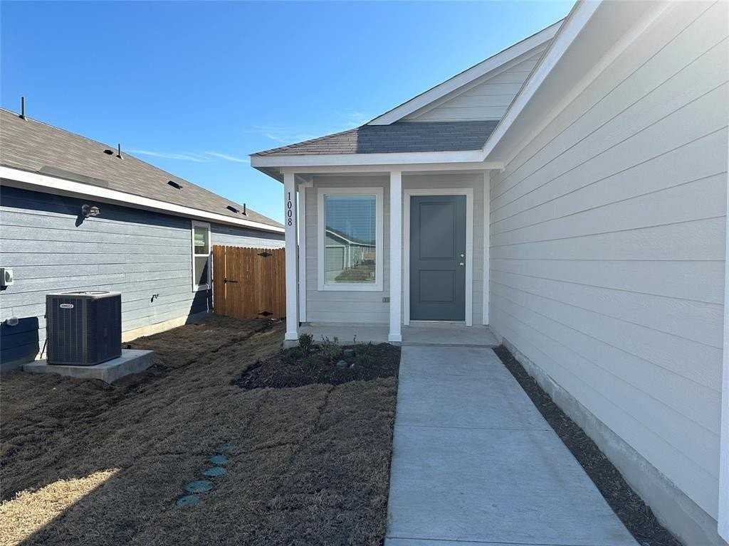 1008 Mountain Laurel Rd - Photo 4 of 21