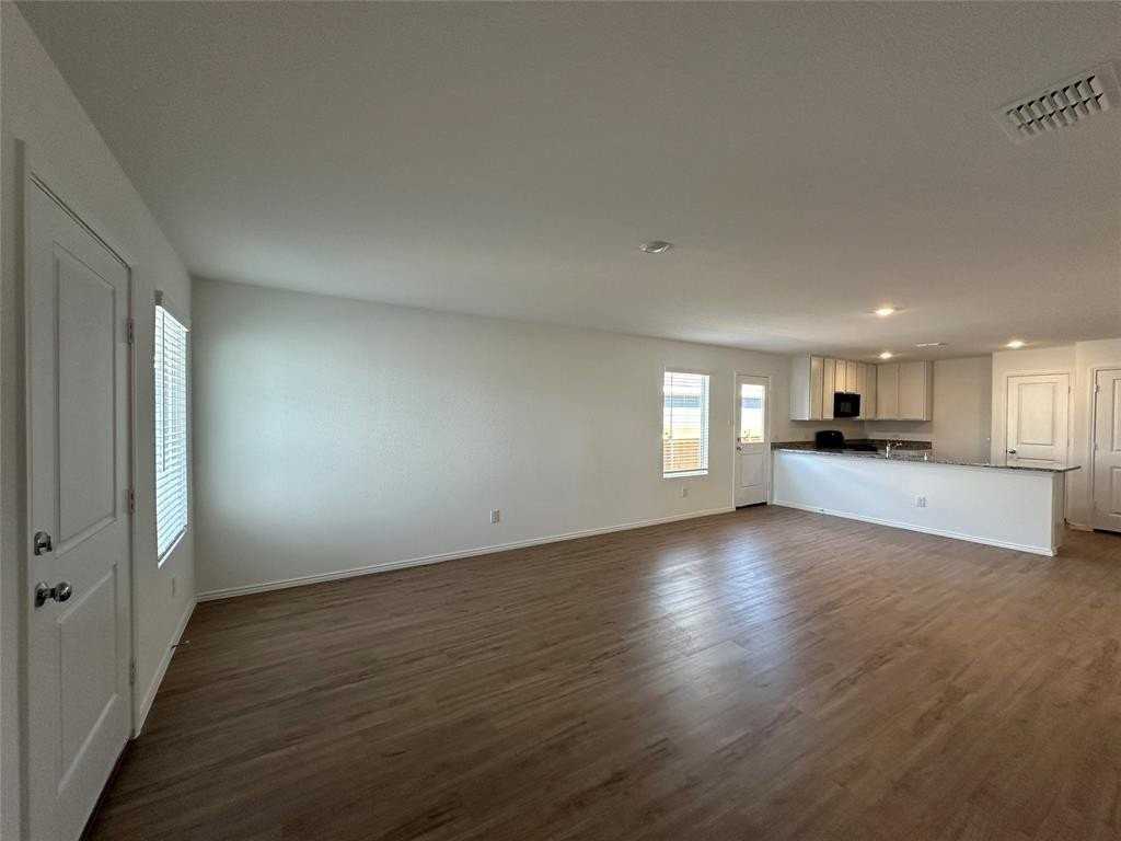 1008 Mountain Laurel Rd - Photo 5 of 21