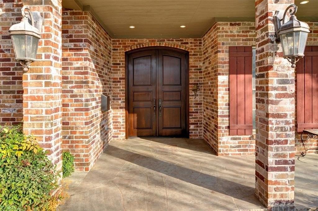 3407 Penticost St - Photo 5 of 37