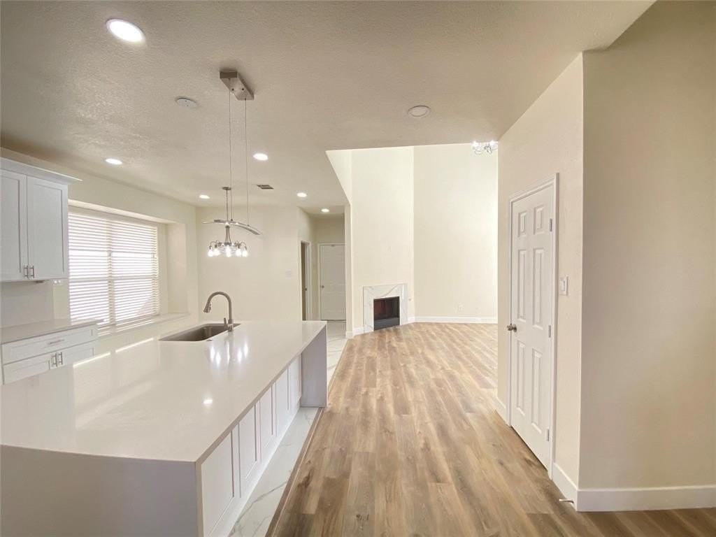 1622 Mineral Springs Dr - Photo 2 of 17