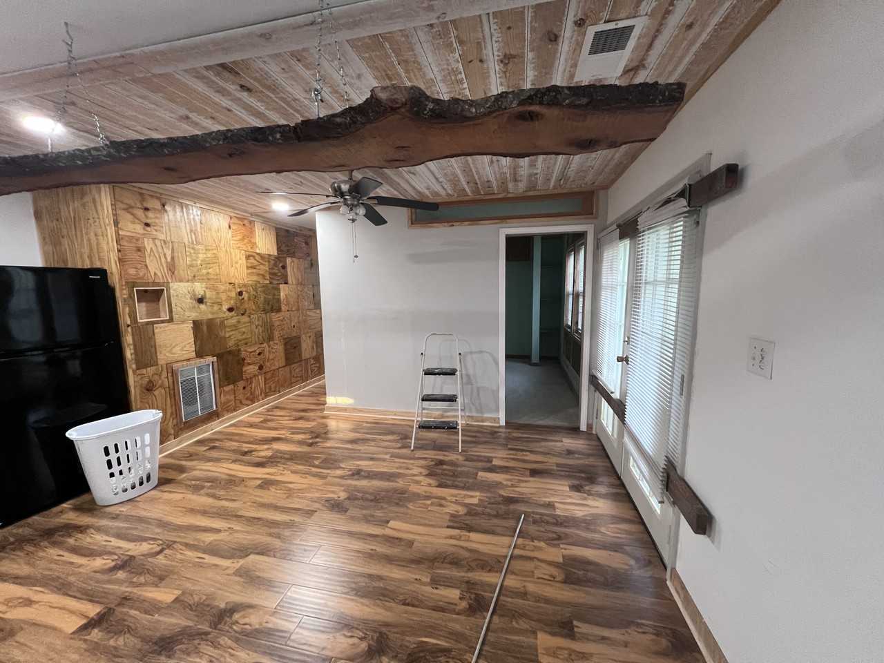 2040 Cambridge Ave #1 - Photo 2 of 7