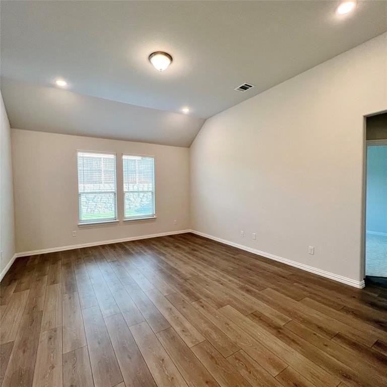 1310 Sundance Ln - Photo 6 of 31