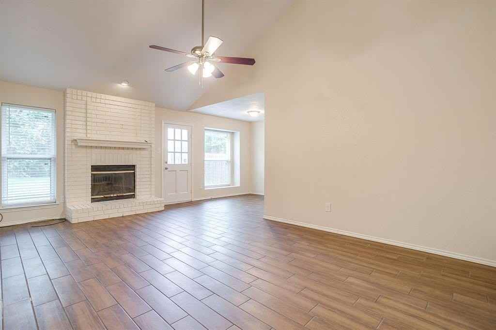 7501 Little Rock Ln - Photo 5 of 20