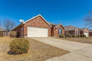 3611 Redwood Cir - Photo 1 of 1
