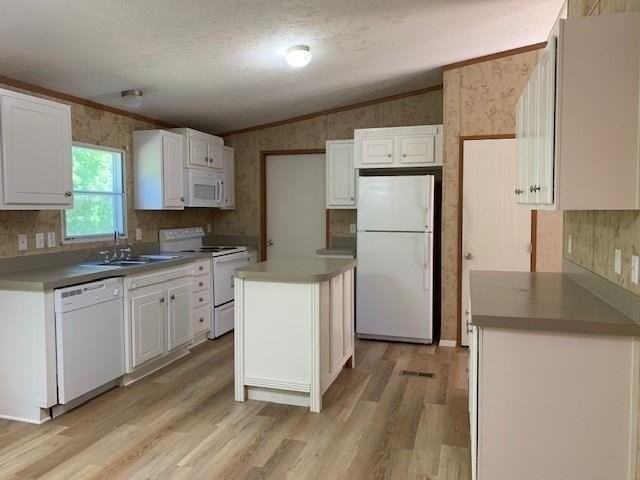 95 Janice Dr - Photo 7 of 7