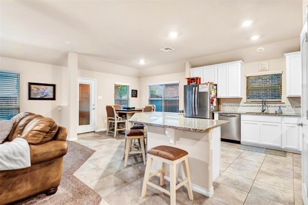 10100 Levelland Pl - Photo 2 of 31