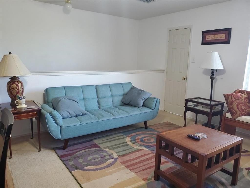 3410 Clydesdale Dr - Photo 4 of 9